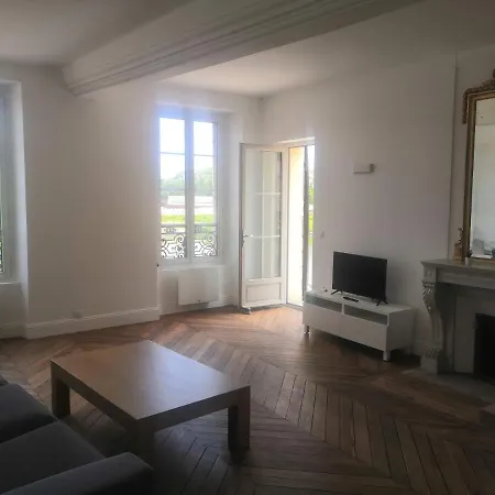 Grand 2P Terrasse Bord De Seine Apartment Mantes-la-Jolie Exterior photo